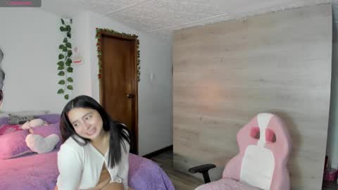 Snapshot of danay_01 chatting on February 20, 2:29 am danay_01 online show from February 20, 2:29 am