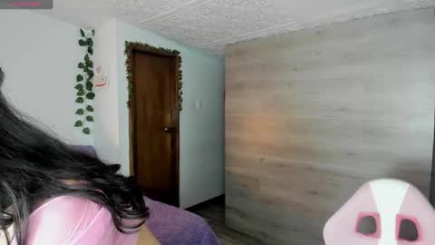 Snapshot of danay_01 chatting on February 21, 12:16 am danay_01 online show from February 21, 12:16 am