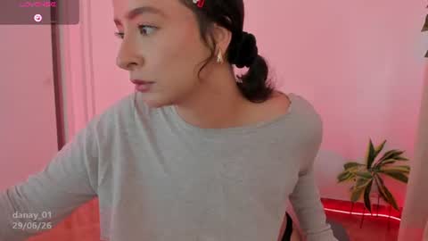 danay_01 online show from June 29, 10:43 pm