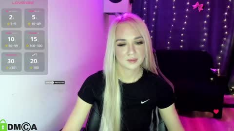 dances_queen online show from May 6, 7:02 am