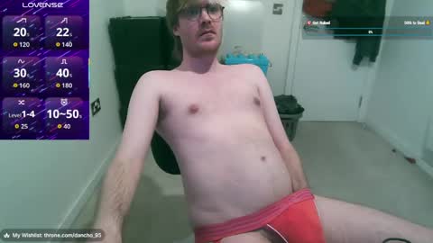 dancho_95 online show from April 19, 10:34 pm