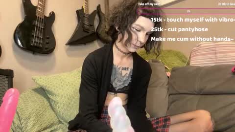 Snapshot of dandelion_sea chatting on September 30, 5:29 pm dandelion_sea online show from September 30, 5:29 pm