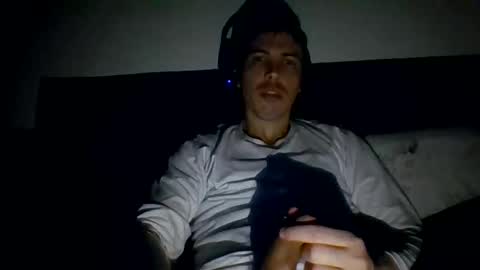 dane950804 online show from May 25, 11:22 pm