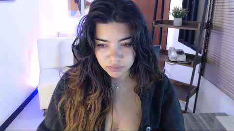 Snapshot of dangel_noir6 chatting on October 7, 10:56 am Veronica online show from October 7, 10:56 am