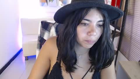 Veronica online show from May 15, 12:12 pm