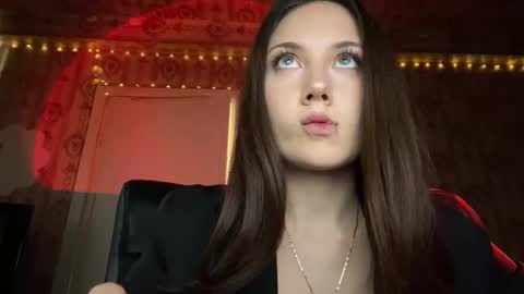 Snapshot of dangerous_softness chatting on March 8, 12:09 pm dangerous_softness online show from March 8, 12:09 pm