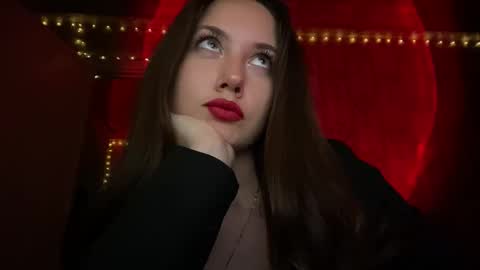 Snapshot of dangerous_softness chatting on March 17, 4:21 pm dangerous_softness online show from March 17, 4:21 pm