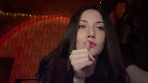 Snapshot of dangerous_softness chatting on March 23, 5:50 pm dangerous_softness online show from March 23, 5:50 pm