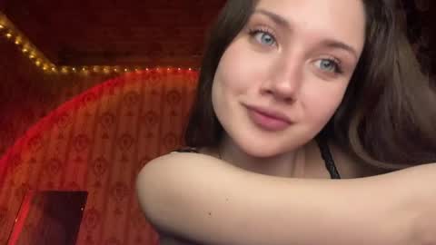 Snapshot of dangerous_softness chatting on April 3, 7:12 pm dangerous_softness online show from April 3, 7:12 pm