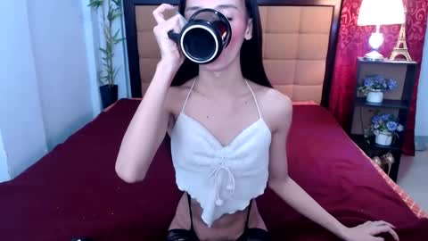 Snapshot of dangerouscock69_nica chatting on December 5, 5:39 pm Nica online show from December 5, 5:39 pm