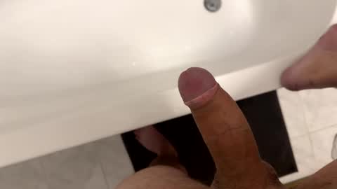 Snapshot of dani2233344543747 chatting on January 16, 8:36 pm dani2233344543747 online show from January 16, 8:36 pm