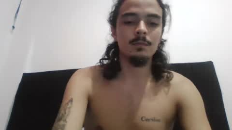 Snapshot of dani_42017 chatting on June 19, 10:02 pm dani_42017 online show from June 19, 10:02 pm