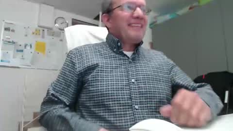 dani_alpina online show from May 19, 11:05 am