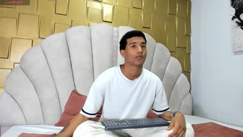 Daniel  online show from October 29, 6:42 pm