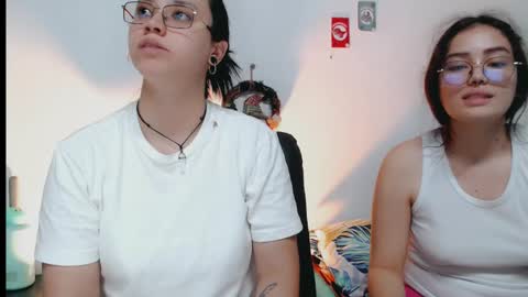 dani y jocelyn online show from January 2, 8:13 pm