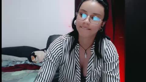 dani y jocelyn online show from January 26, 8:45 pm
