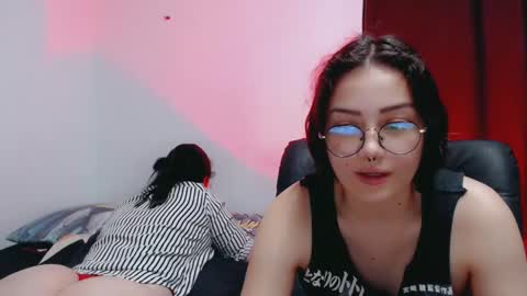 dani y jocelyn online show from February 9, 10:11 pm