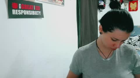 dani y jocelyn online show from May 7, 11:10 pm