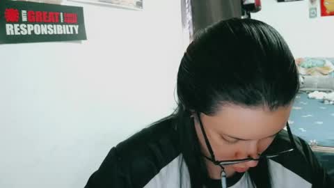 dani y jocelyn online show from May 14, 8:48 pm