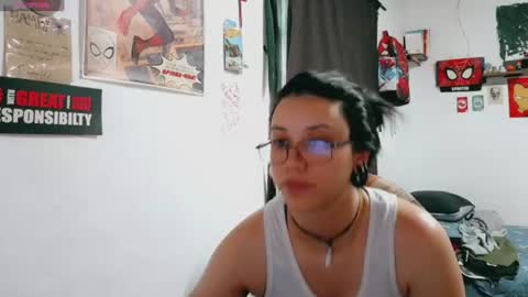 dani y jocelyn online show from June 29, 9:04 pm