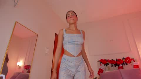 Hi I am Dani online show from December 23, 11:36 am