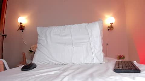 Hi I am Dani online show from February 26, 5:50 pm