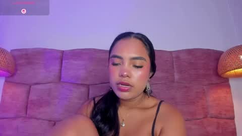 Snapshot of dani_velvet chatting on June 6, 2:49 am online show from June 6, 2:49 am