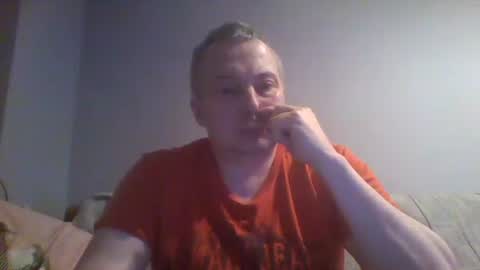 Snapshot of daniel0028 chatting on January 1, 8:15 pm dan online show from January 1, 8:15 pm