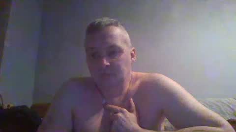 Snapshot of daniel0028 chatting on January 16, 2:41 am dan online show from January 16, 2:41 am