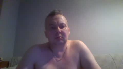 Snapshot of daniel0028 chatting on January 20, 2:43 am dan online show from January 20, 2:43 am