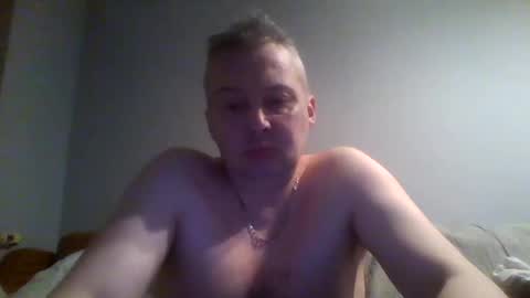 Snapshot of daniel0028 chatting on January 27, 12:43 am dan online show from January 27, 12:43 am