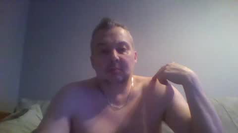 Snapshot of daniel0028 chatting on February 2, 1:23 am dan online show from February 2, 1:23 am