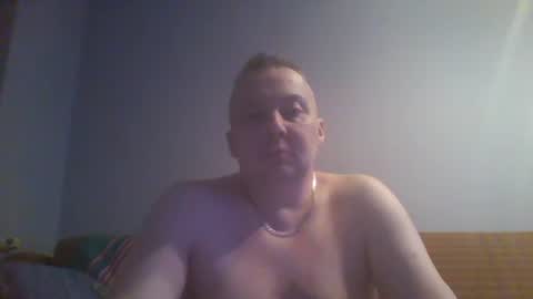 Snapshot of daniel0028 chatting on March 10, 2:50 am dan online show from March 10, 2:50 am