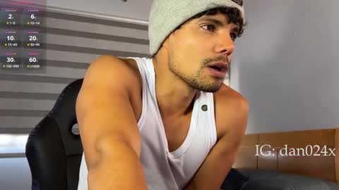 Daniel  online show from October 11, 3:32 pm