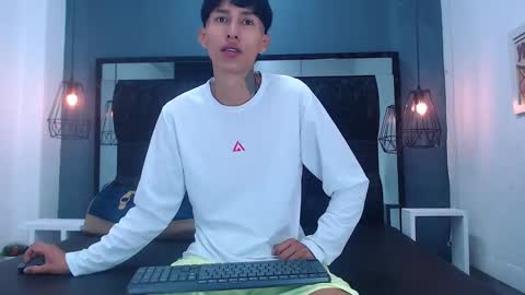 Snapshot of daniel_delux_ chatting on September 24, 11:24 am Daniel Delux online show from September 24, 11:24 am