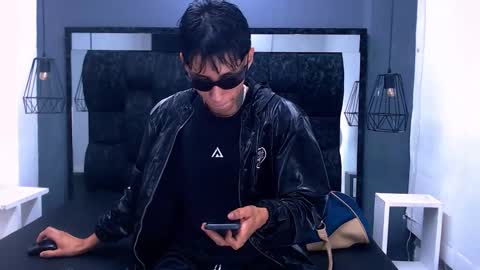 Snapshot of daniel_delux_ chatting on October 28, 12:19 pm Daniel Delux online show from October 28, 12:19 pm