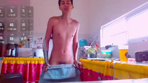daniel_deluxx online show from May 16, 5:23 pm