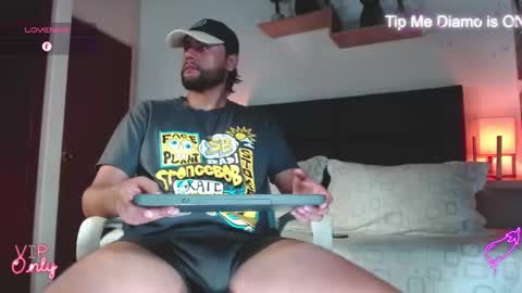 Snapshot of daniel_hunther chatting on March 9, 3:05 pm DANIEL HUNTHER online show from March 9, 3:05 pm