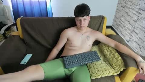 daniel_leon_c online show from May 11, 6:49 pm