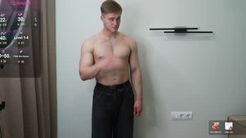 Snapshot of daniel_montecristo chatting on April 4, 8:28 pm daniel_montecristo online show from April 4, 8:28 pm