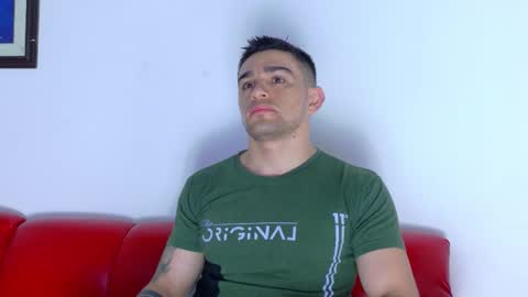 Snapshot of daniel_ova chatting on March 12, 12:00 pm Sexy Dani online show from March 12, 12:00 pm