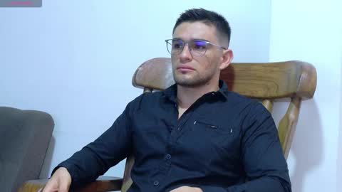 Snapshot of daniel_ova chatting on March 26, 11:49 am Sexy Dani online show from March 26, 11:49 am