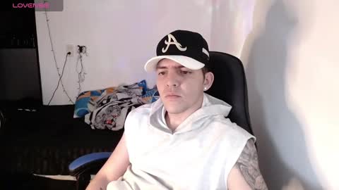 Snapshot of daniel_vargas5 chatting on December 18, 1:48 am Daniel online show from December 18, 1:48 am