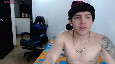 Snapshot of daniel_vargas5 chatting on December 22, 3:22 am Daniel online show from December 22, 3:22 am