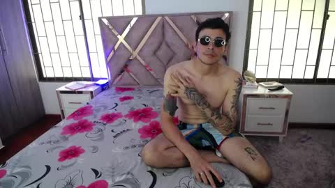 Snapshot of daniel_velez26 chatting on May 11, 6:38 pm daniel_velez26 online show from May 11, 6:38 pm