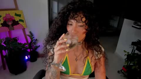 daniela_arenas online show from March 24, 10:48 pm