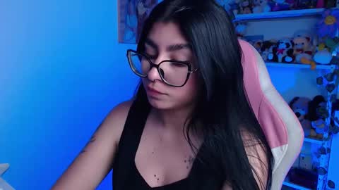 Snapshot of daniela_cute22 chatting on December 22, 10:29 pm DANIELA online show from December 22, 10:29 pm