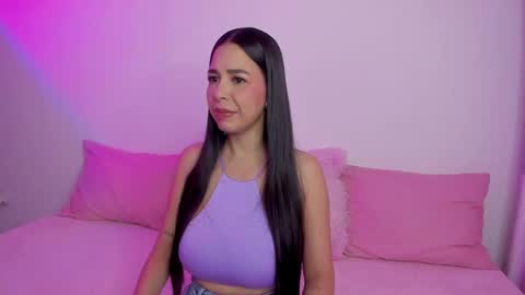 Snapshot of daniela_days chatting on May 22, 6:20 am Dani online show from May 22, 6:20 am