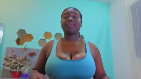 daniela_gil7 online show from March 14, 12:10 pm