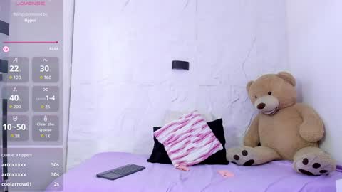 Snapshot of daniela_mendozza chatting on January 14, 8:15 pm Dani online show from January 14, 8:15 pm